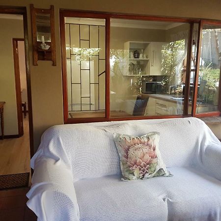 Protea Cottage George Exteriér fotografie